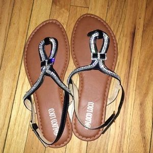 sandals for your feet to look good in....😚